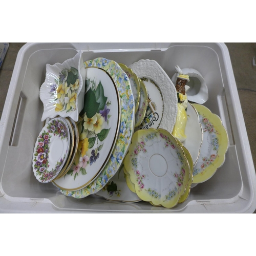 1083 - A large quantity of plates and other china **PLEASE NOTE THIS LOT IS NOT ELIGIBLE FOR POSTING AND PA... 