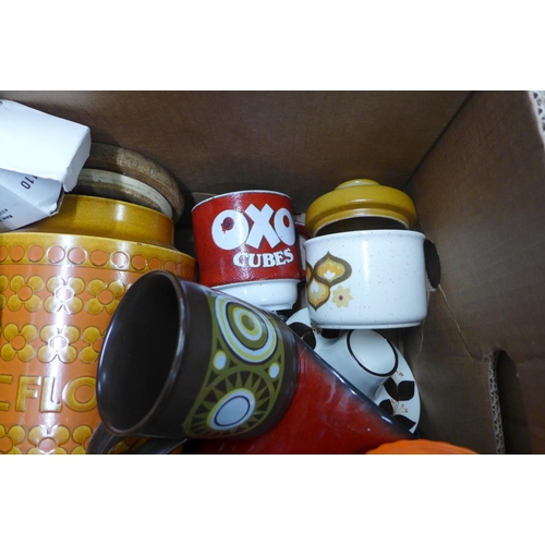 1090 - A collection of Hornsea storage jars and other retro style pottery **PLEASE NOTE THIS LOT IS NOT ELI... 