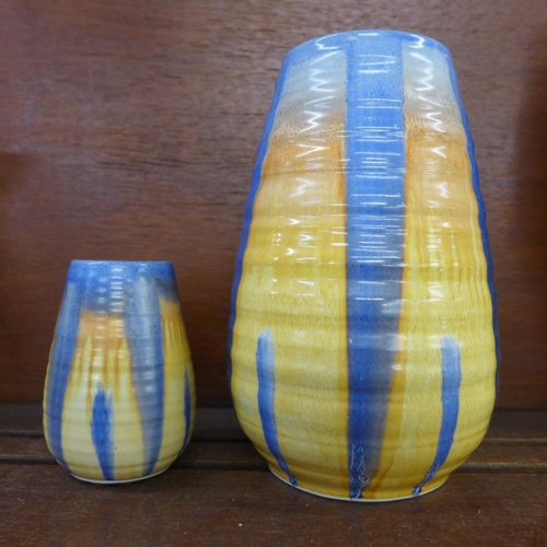 610 - Two Shelley vases, Harmony Artware, tallest 18.5cm, (1932/39)