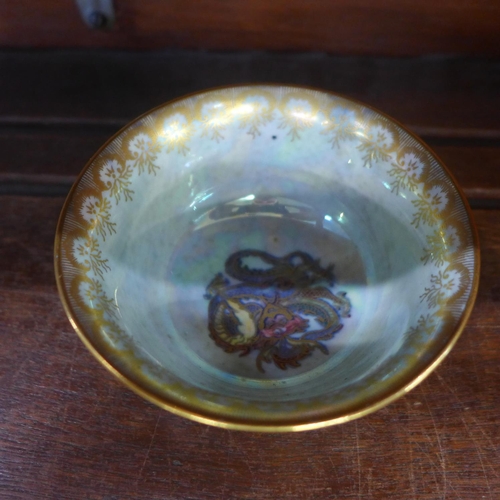 643 - A Wedgwood lustre dragon bowl, Z4831, diameter 10cm, and an Etling France glass bowl, 17cm