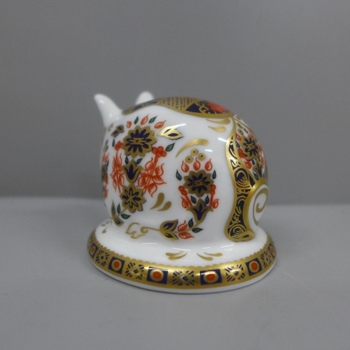 645 - A Royal Crown Derby pig paperweight, small size