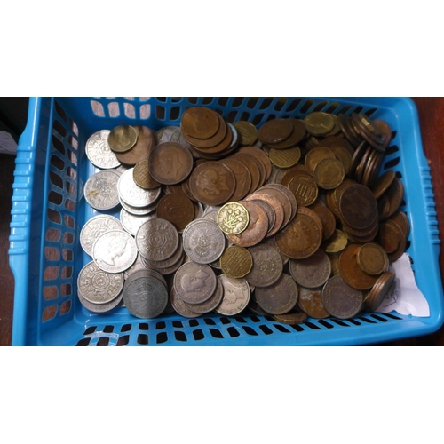 702 - A collection of British coins including decimal, approximately 10kg