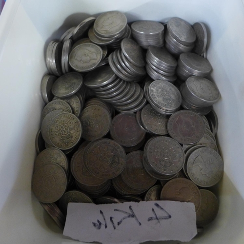 702 - A collection of British coins including decimal, approximately 10kg