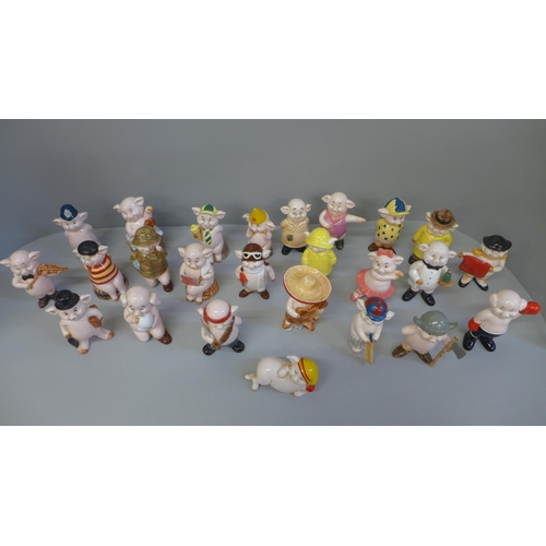 703 - A collection of 'Piggies' figures including Lester Piglet and Hambo