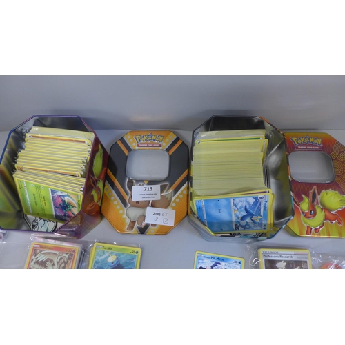 713 - 500 Pokemon cards including holographic