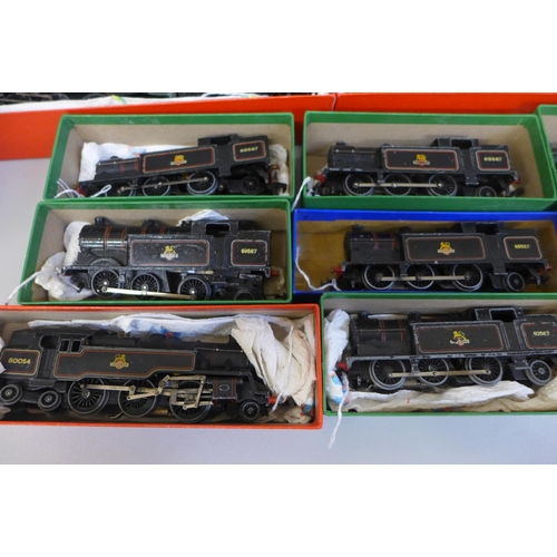 764 - A collection of twelve Hornby model railway locomotives