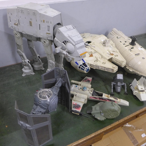 791 - A Star Wars Millennium Falcon, At-At Walker, etc.