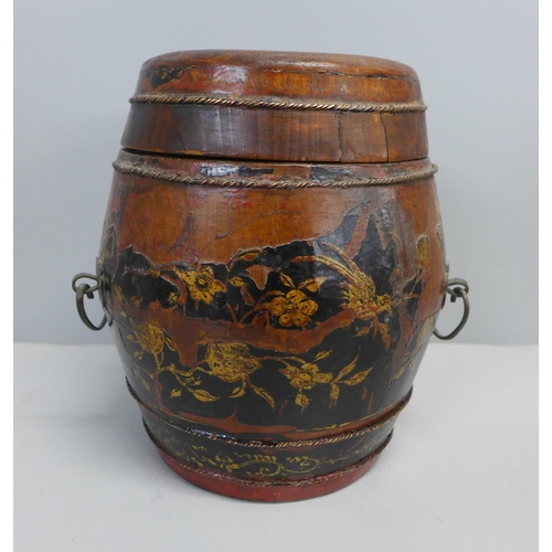 802 - A 19th Century Chinese drum box