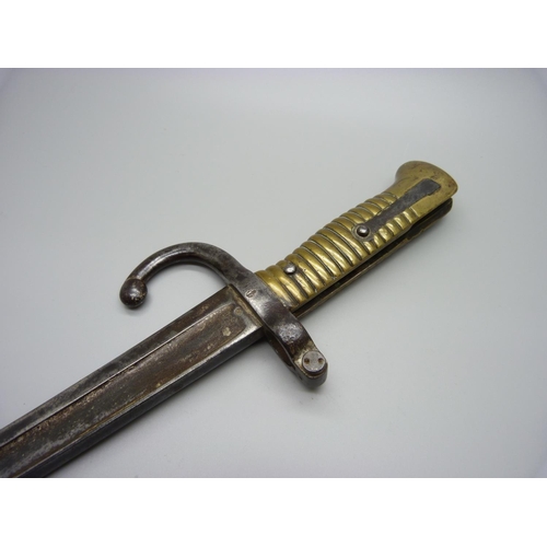 830 - A French bayonet, no scabbard