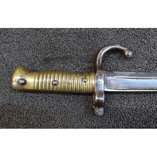 830 - A French bayonet, no scabbard