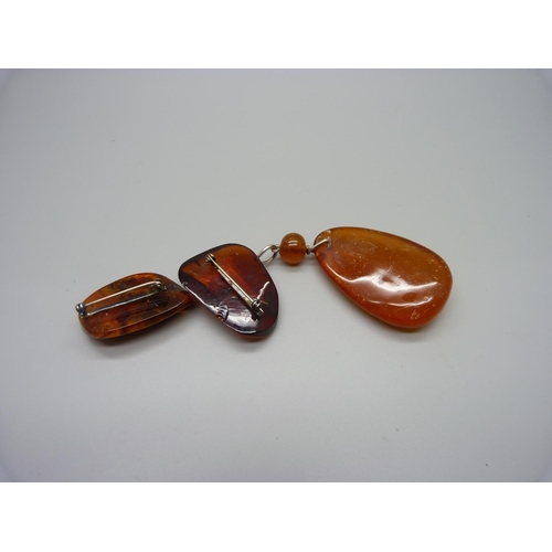 878 - A collection of amber jewellery