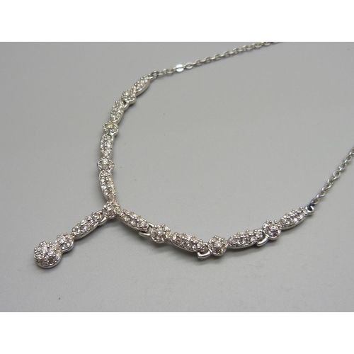 882 - A Swarovski necklace, boxed