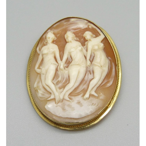 929 - An 18ct gold mounted cameo brooch, marked 750, total weight 5.1g