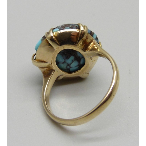 938 - A 9ct gold and turquoise matrix ring, 5g, K