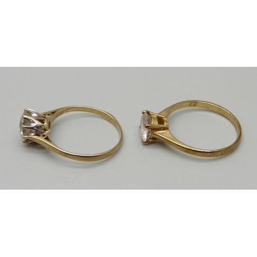 976 - Two 9ct gold solitaire rings, 4g, M/N