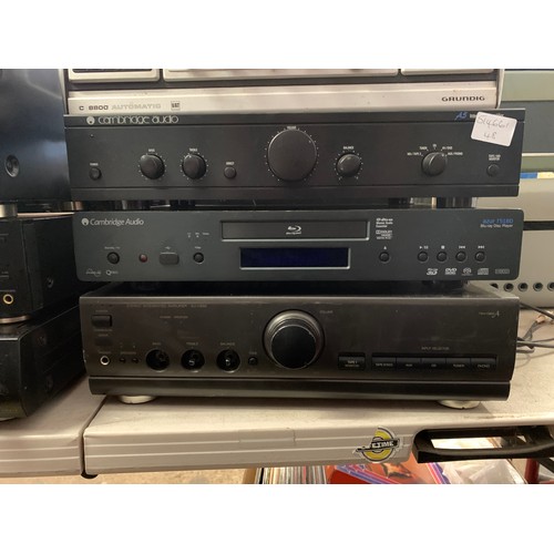 2292 - Cambridge audio separates: Blue ray CD player and two integrated amplifiers