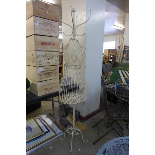 269 - A mannequin coat stand