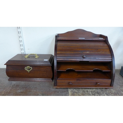 322 - A small mahogany tambour desk tidy and a small mahogany jewellery box