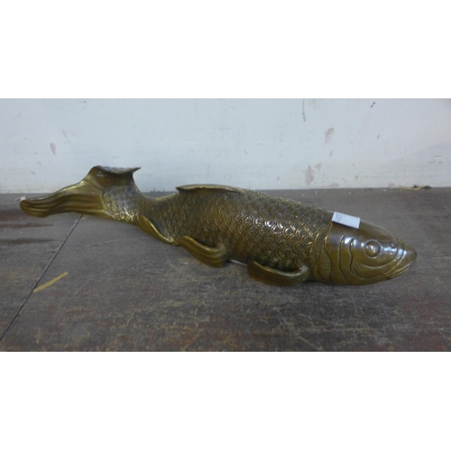 324 - An oriental bronze fish