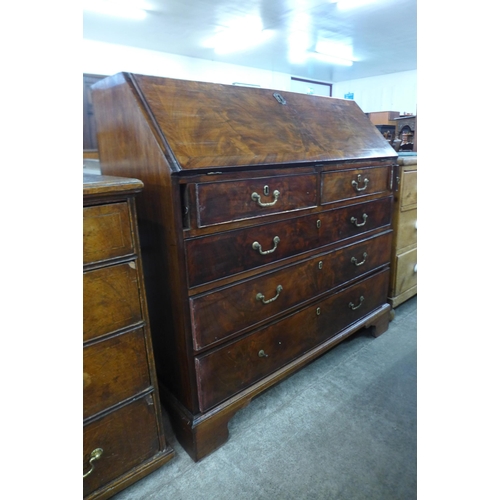 94 - A George III mahogany bureau