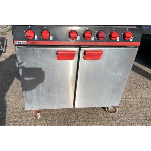 2387 - Bartlett Yeoman LPG-fuelled commercial six ring cooker/stove