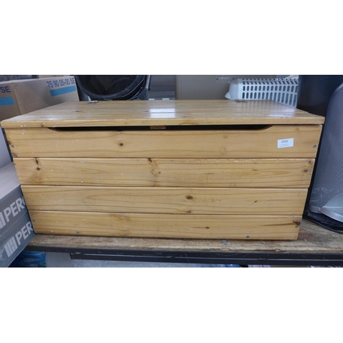 2068 - Approx 70 x 30 x 40cm pine chest