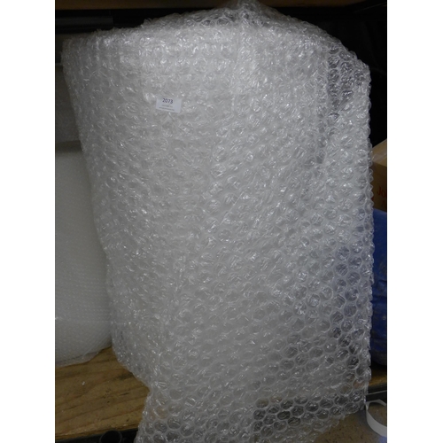 2073 - 3x 70cm wide rolls of bubble wrap