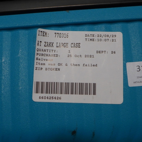 3134 - At Zakk Large Case - hardside spinner (269-204)   * This lot is subject to vat