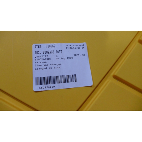 3162 - Michelin Rubber Car Mat and 102L Storage Tote     (269-142,165)   * This lot is subject to vat