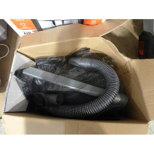 3231 - Black & Decker 18V Vacuum PV1820LAVC-GB   (269-154)   * This lot is subject to vat