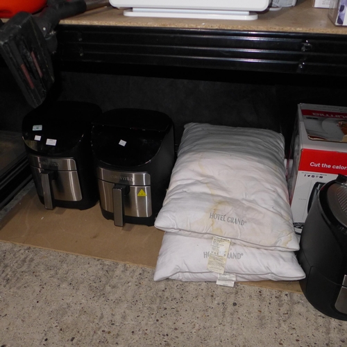 3234 - 2 x Gourmia Air Fryer,Hotel Grand jumbo pillows, Ninja Cooker (All Items Are Scrap) (269-144,322,209... 