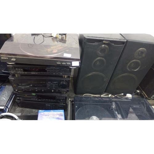 2313 - Sony separates job lot: 7 band equalisers, CD player CDP-M48, AV AMP LBT -V702, tuner and turntable