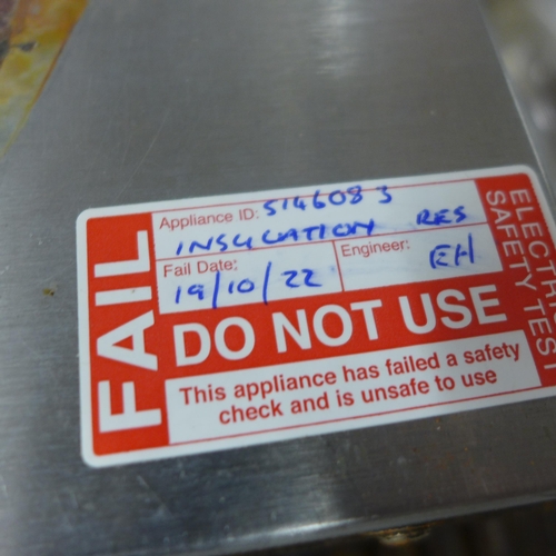 2349 - Contact grill/panini grill - failed electrical safety test due to insulation resistance - sold as sc... 