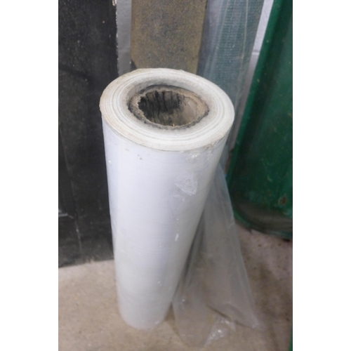 2416 - Garden liner job lot: Roll of polythene (50cm x 30mtr approx.) large strawberry net ( 120cm Rokolene... 