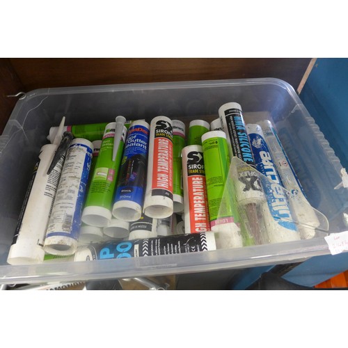 2148a - Tray of approx. 25 tubes of assorted silicone and sealants