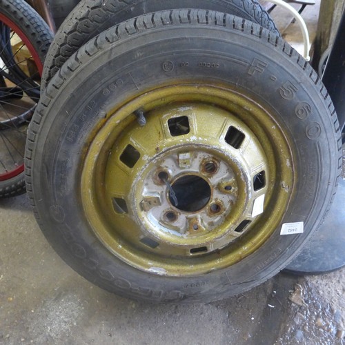 2442 - Firestone F-560 Mini Metro/trailer wheels