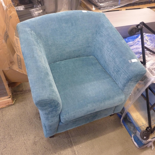 1486 - A sky blue velvet tub chair