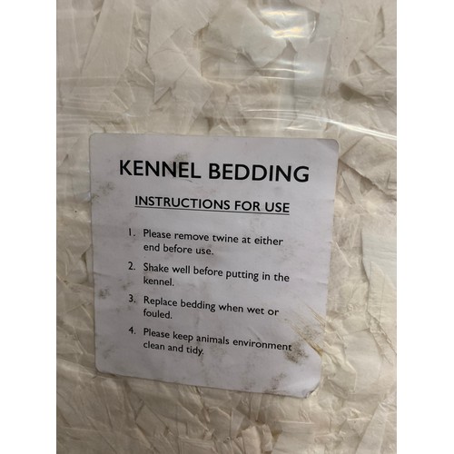 2077 - 5 sacks of puppy bedding