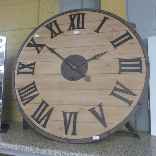 1449 - An industrial style clock