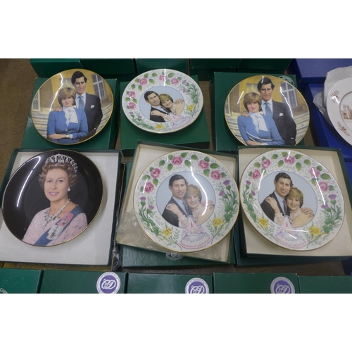 1112 - Crown Staffordshire Royal Family plates and Newstead Abbey collectors plates **PLEASE NOTE THIS LOT ... 