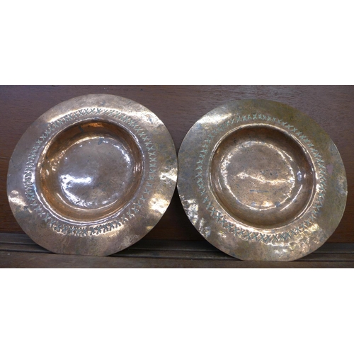 606 - A pair of copper dishes