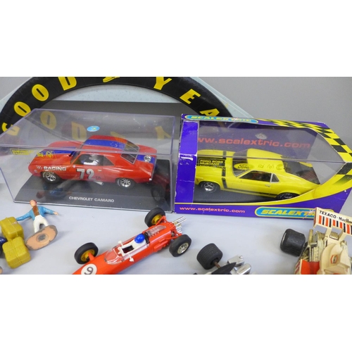 753 - Scalextric slot racing cars including two boxed, and a Hornby Goodyear bridge