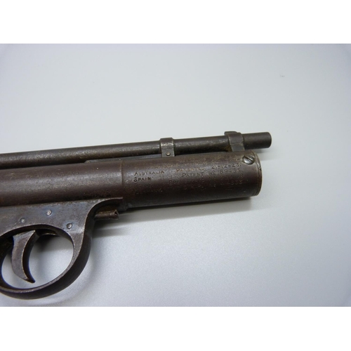 832 - A Webley & Scott air pistol Mk 1