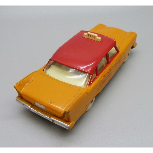 844 - A Dinky Toys 265 Plymouth USA Taxi, boxed