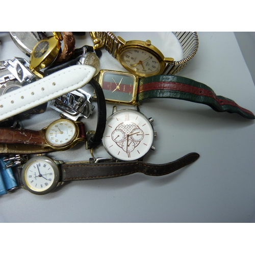 903 - A collection of wristwatches