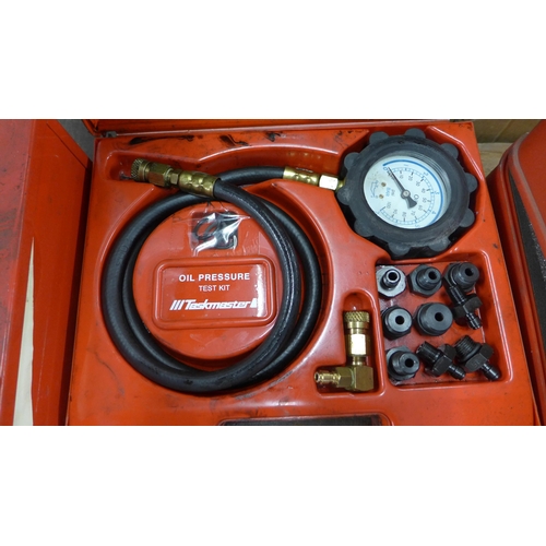 2108 - 5 assorted car inspection tools: PPC tuner kit, oil pressure tester, Innovate digital fuel/air mix t... 