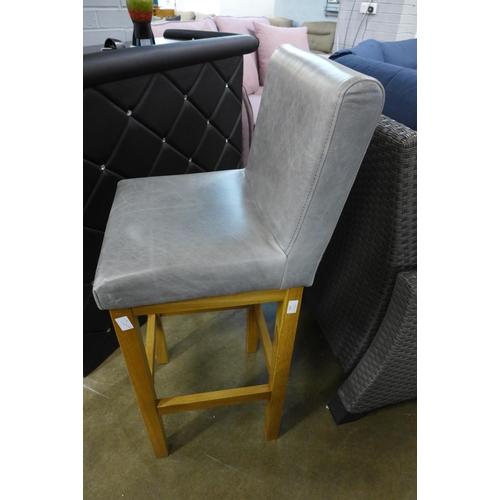 1367 - A dove grey leather barstool
