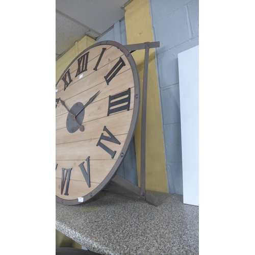 1464 - An industrial style clock