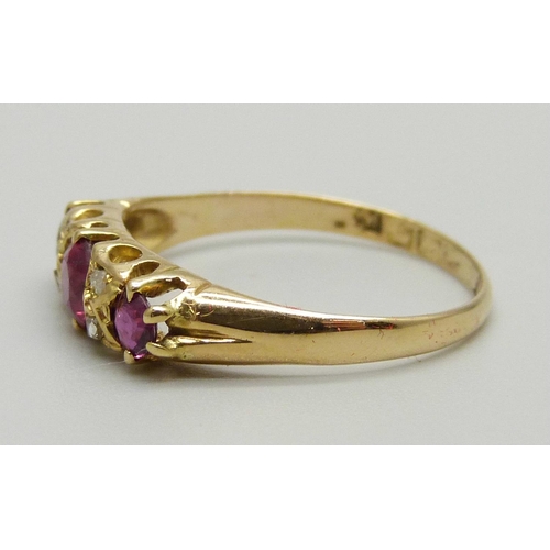 1039 - An 18ct gold, ruby and diamond ring, 2.3g, Q