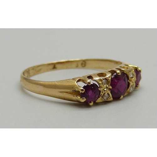 1039 - An 18ct gold, ruby and diamond ring, 2.3g, Q